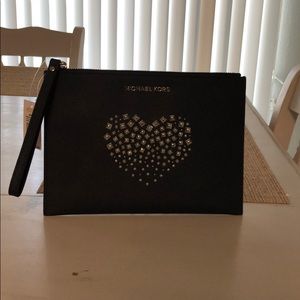 Michael kors clutch